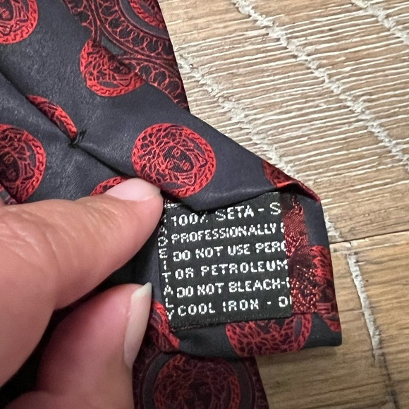 Gianni Versace Tie - Picture 9 of 11